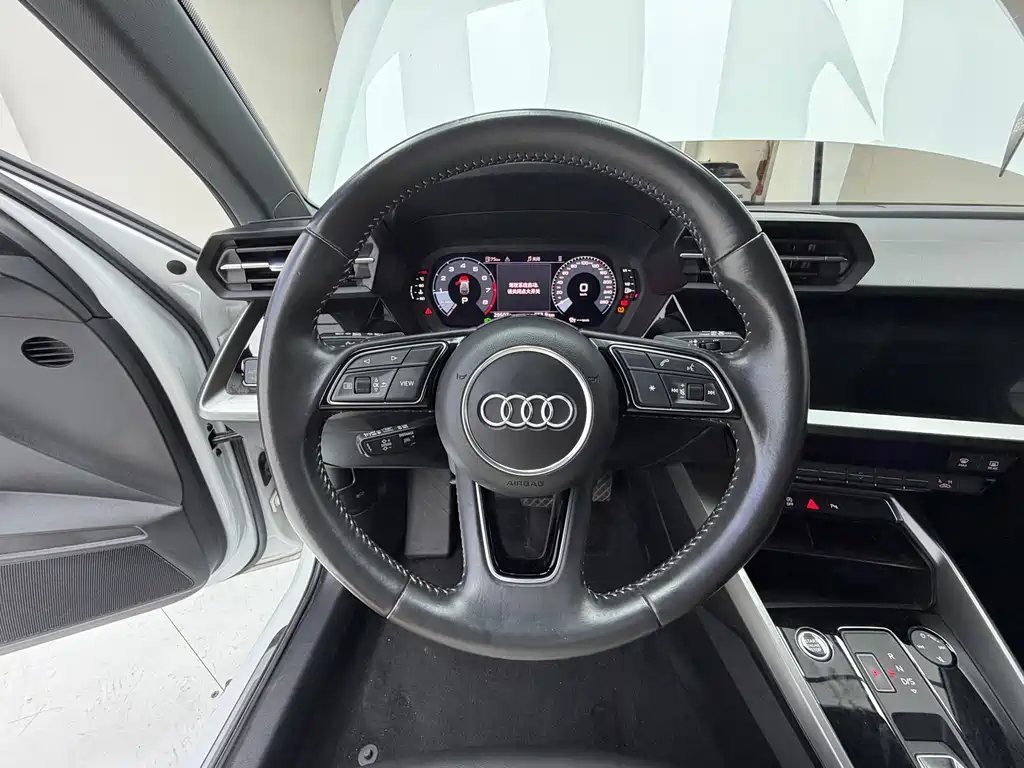 Audi A3 — фото 10