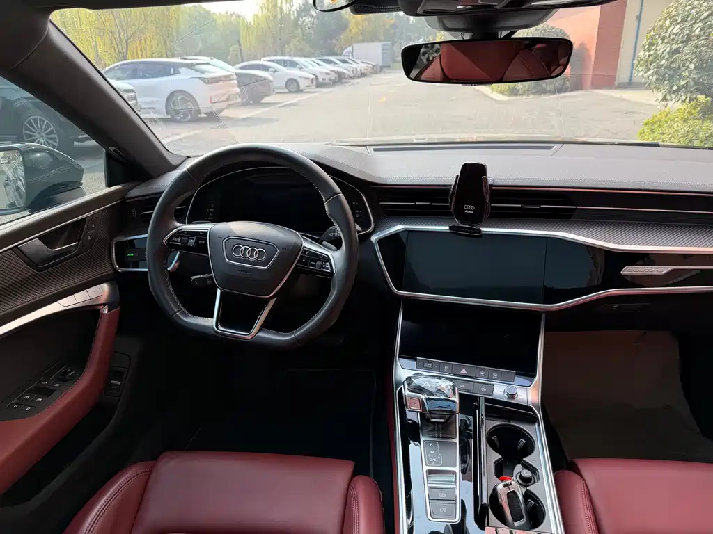 Audi A7L — фото 6