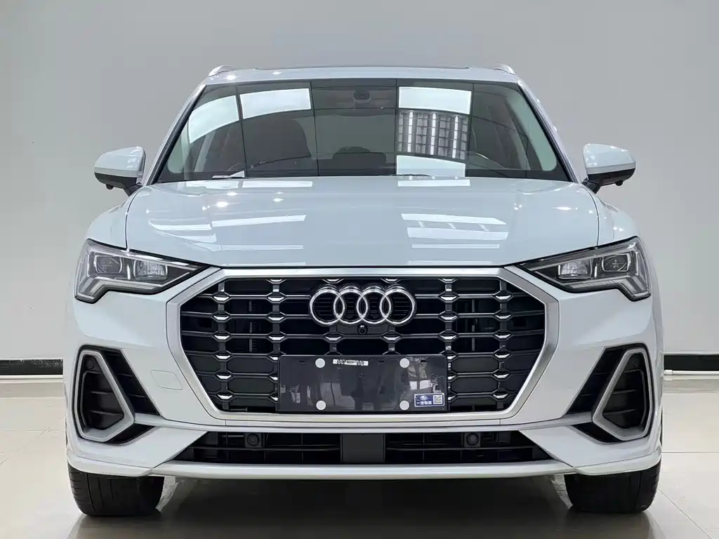 Audi Q3 — фото 2
