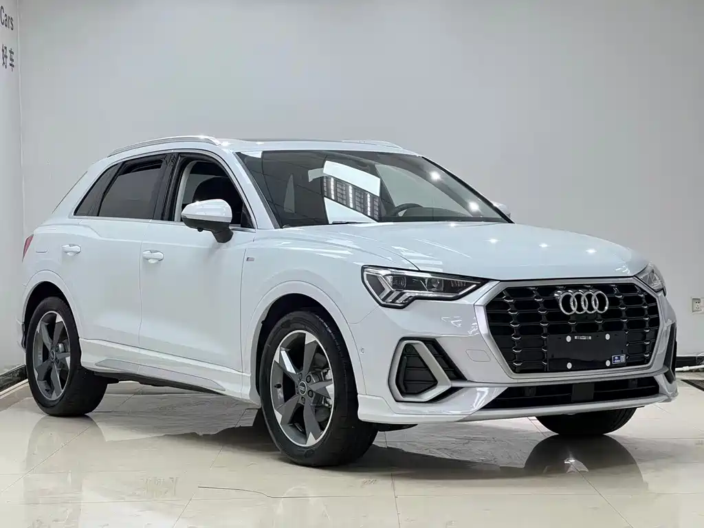 Audi Q3 — фото 3