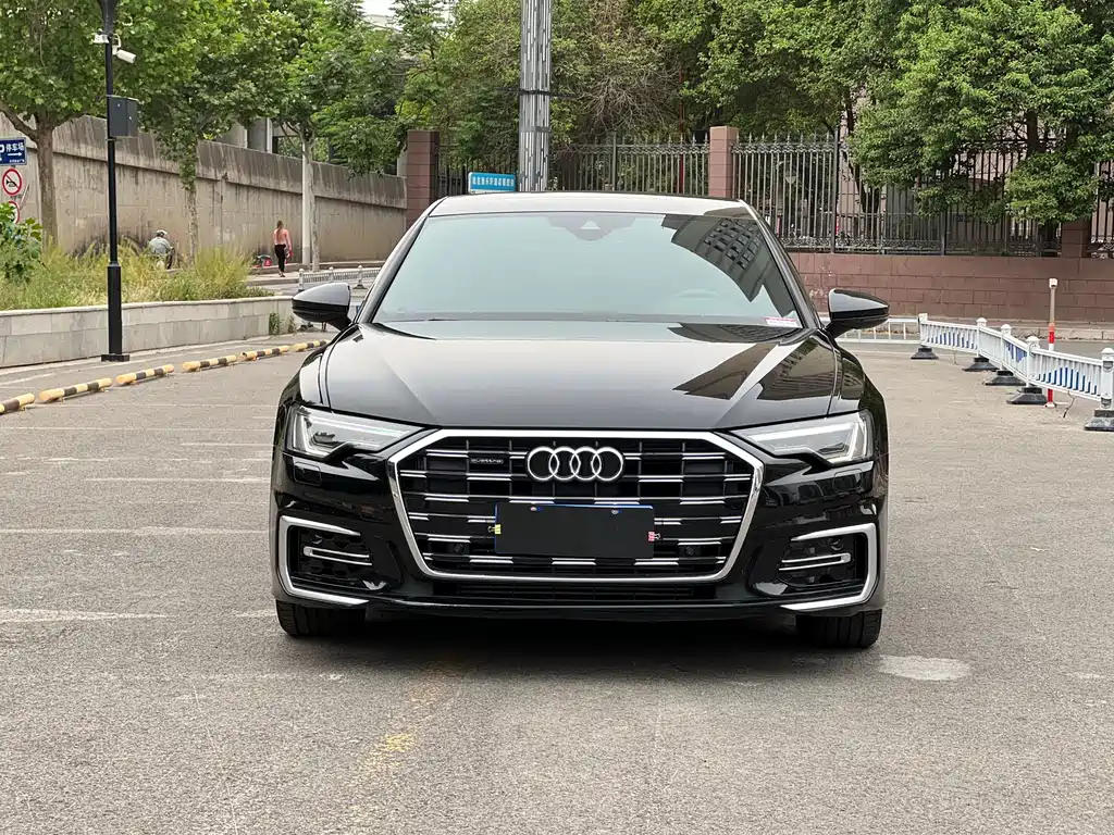 Audi A6L — фото 2