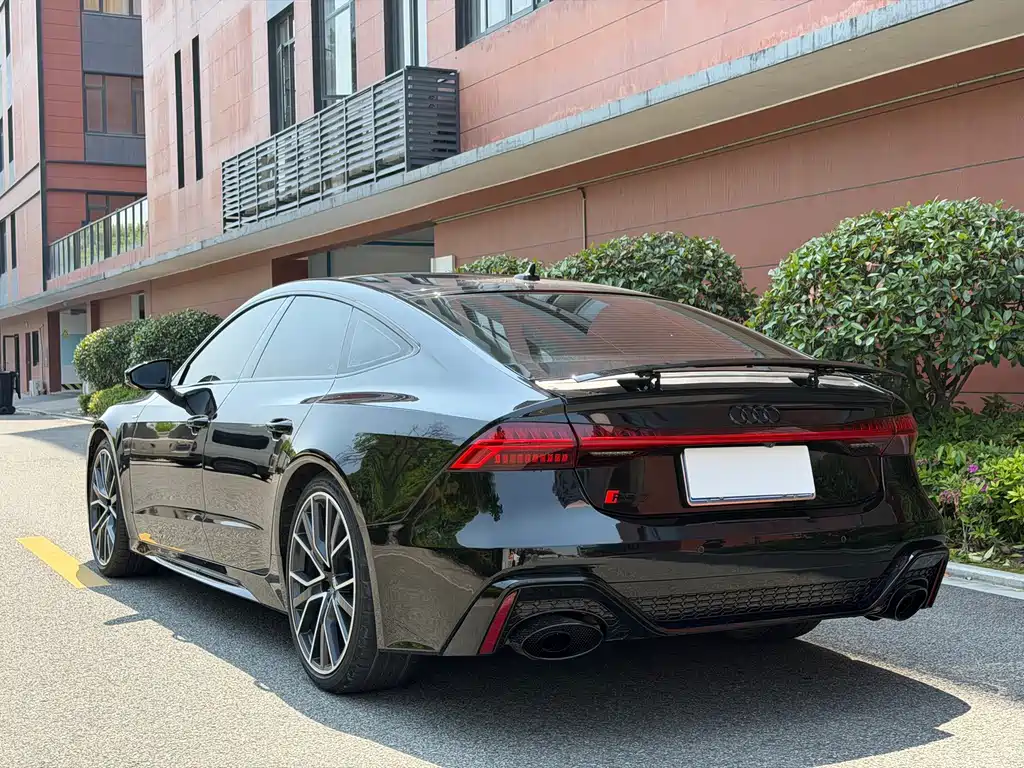 Audi A7 — фото 13