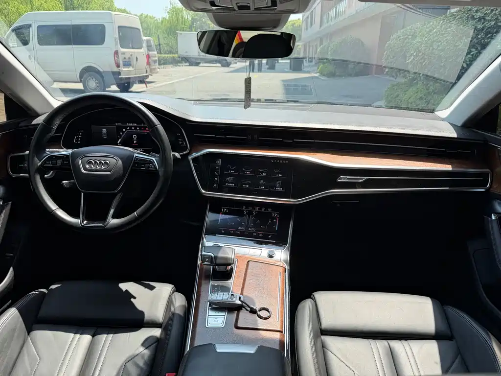 Audi A7 — фото 5
