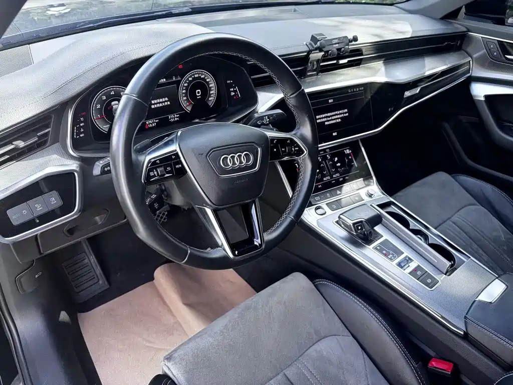 Audi A6L — фото 8