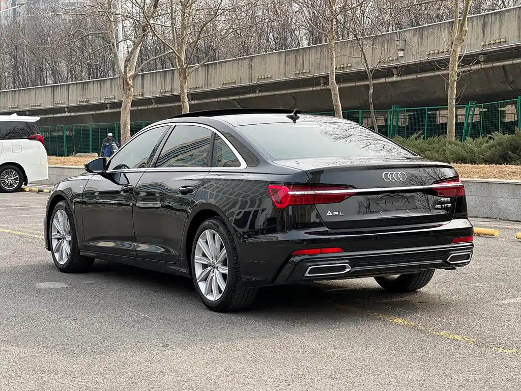 Audi A6L — фото 4
