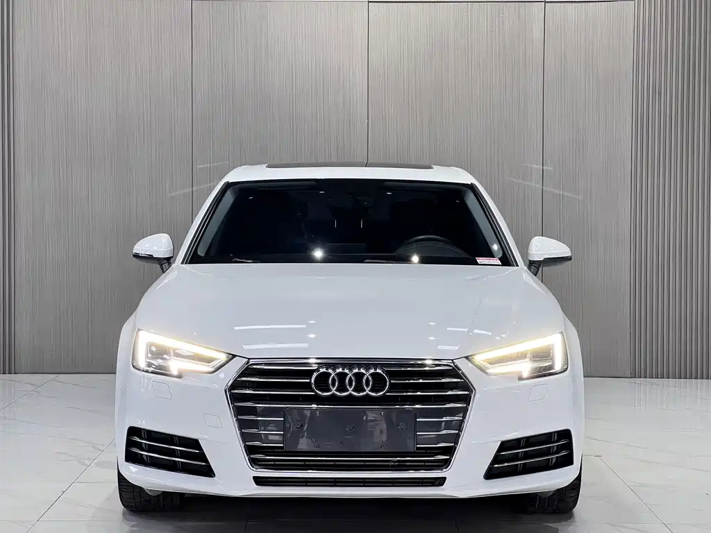 Audi A4L — фото 2