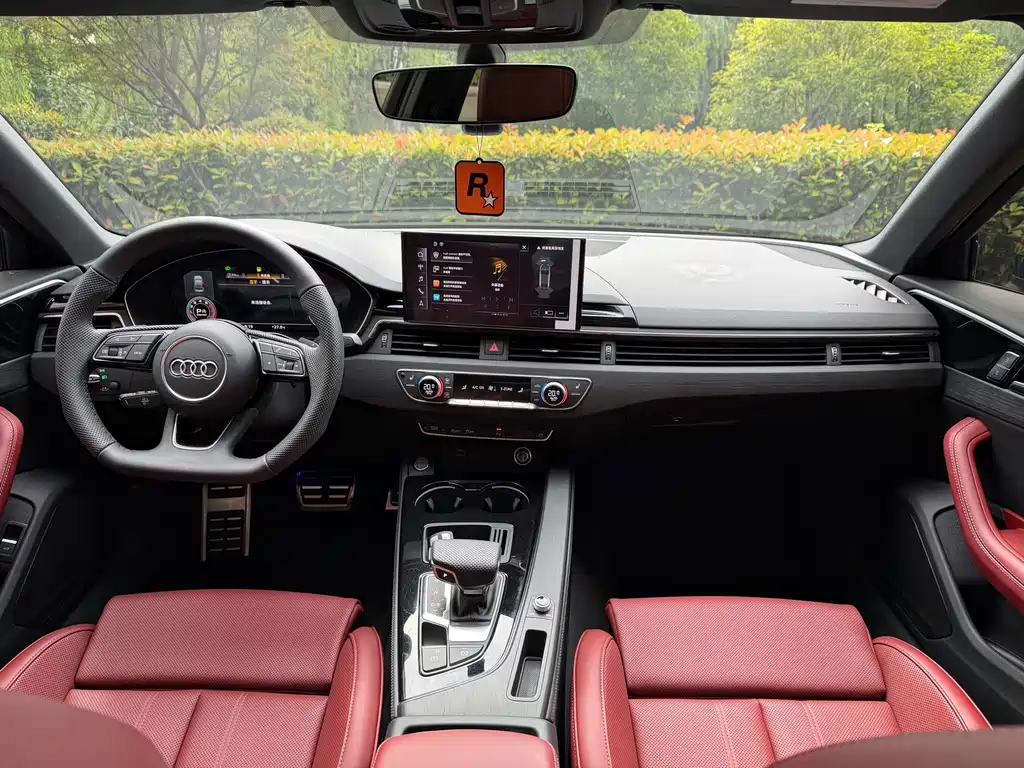 Audi A4L — фото 5