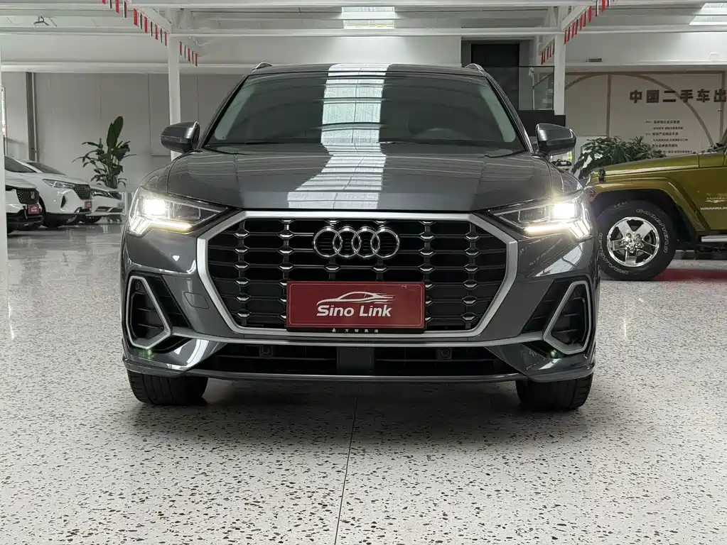 Audi Q3 — фото 2