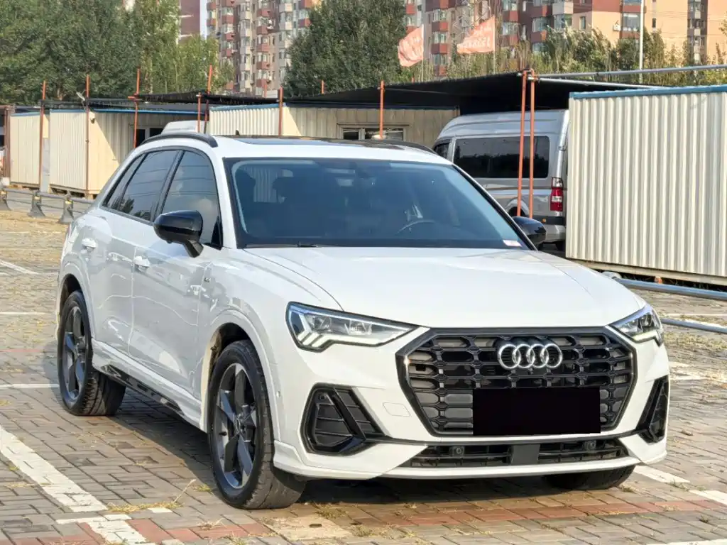 Audi Q3 — фото 3
