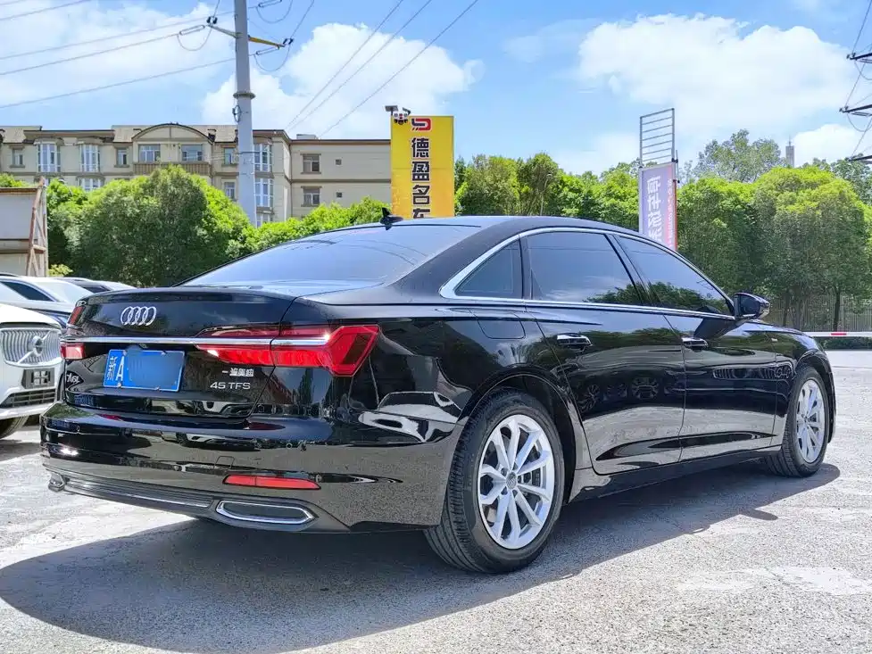 Audi A6L — фото 4