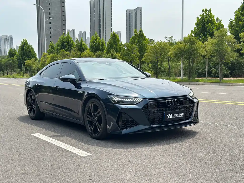 Audi A7L — фото 7