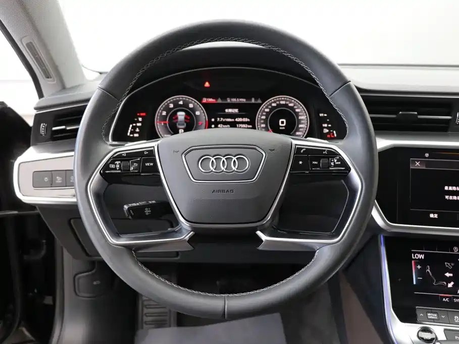 Audi A7L — фото 15