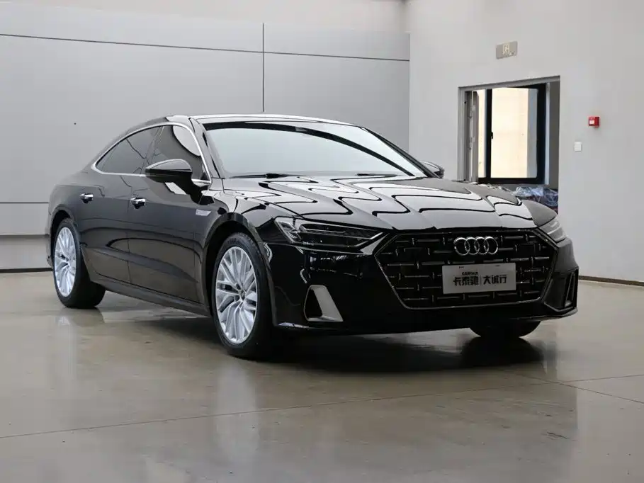 Audi A7L — фото 31