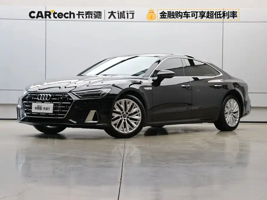 Audi A7L — фото 1