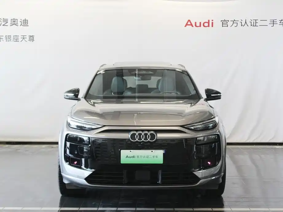 Audi Q6L e-tron — фото 2