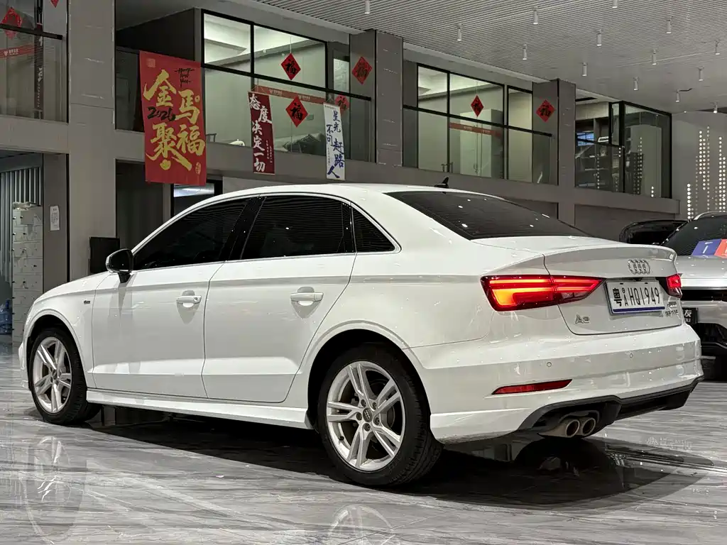 Audi A3 — фото 21