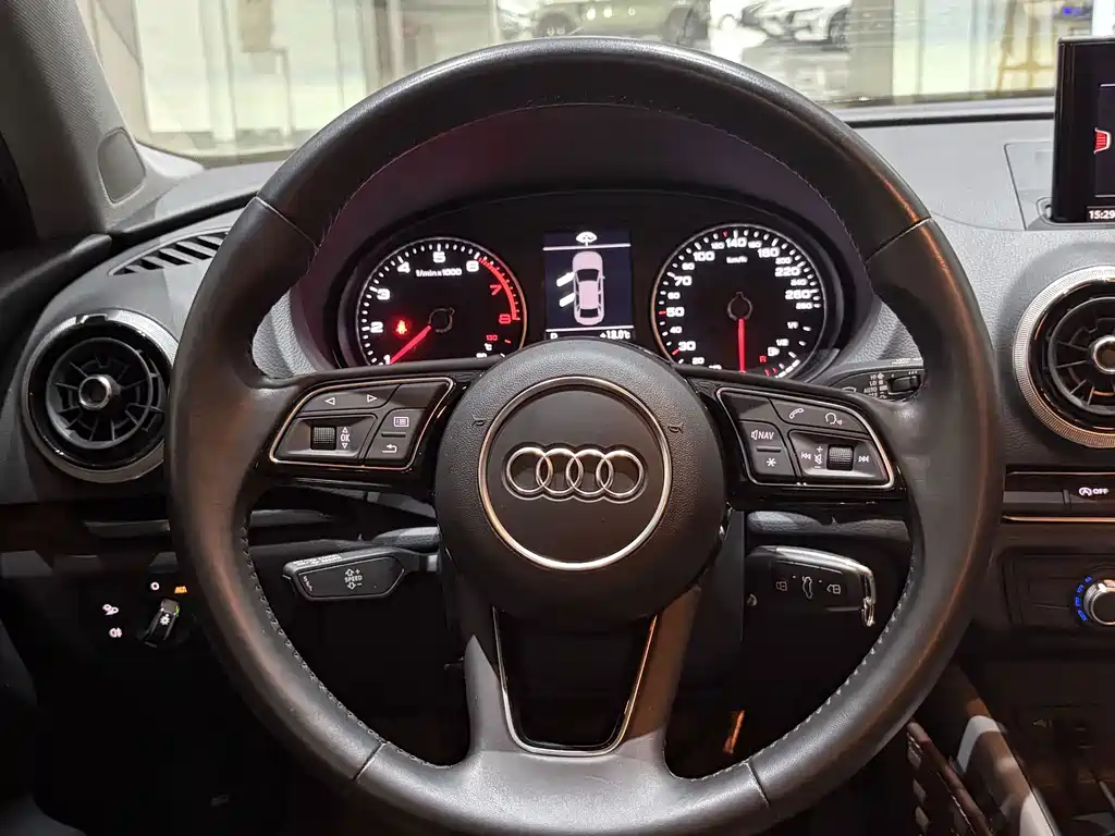 Audi A3 — фото 9