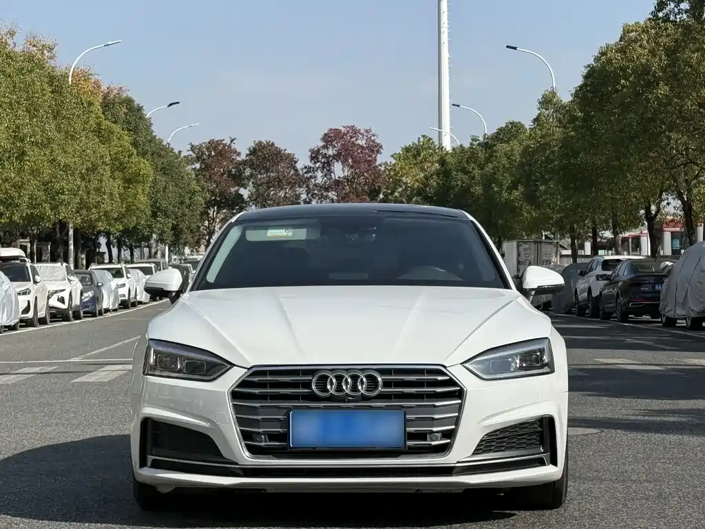 Audi A5 (Import) — фото 2
