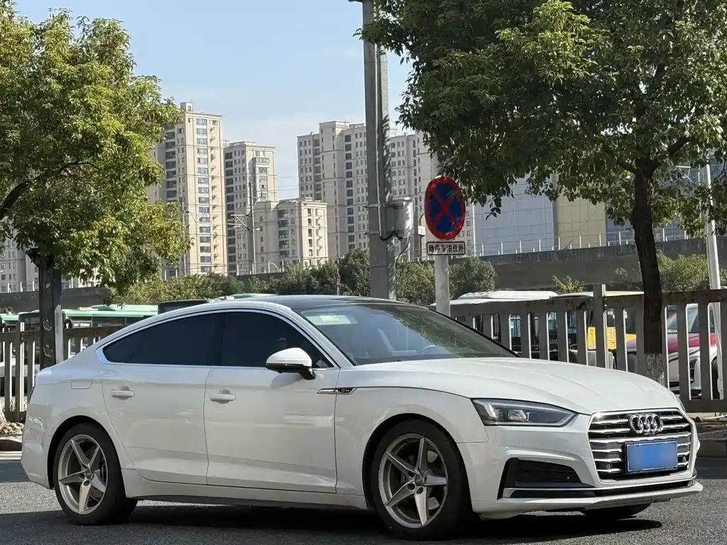 Audi A5 (Import) — фото 3