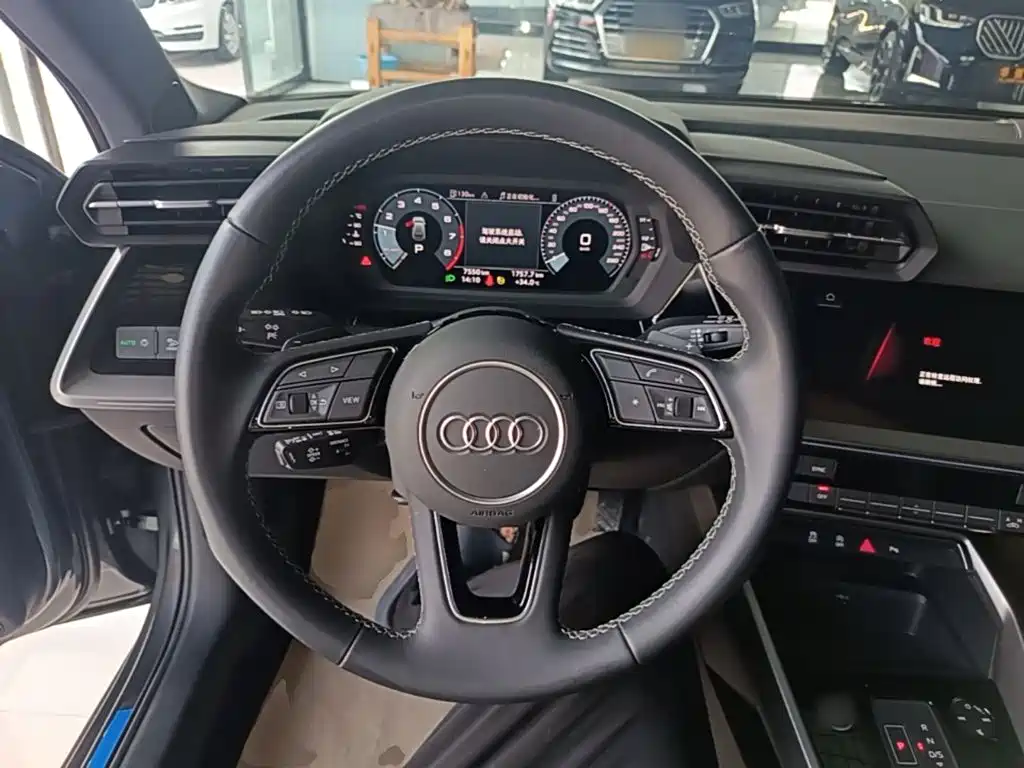 Audi A3 — фото 11