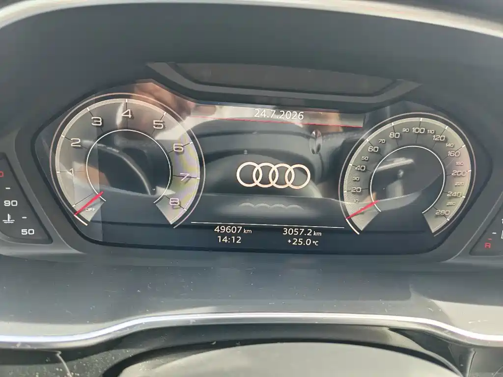 Audi Q3 — фото 10