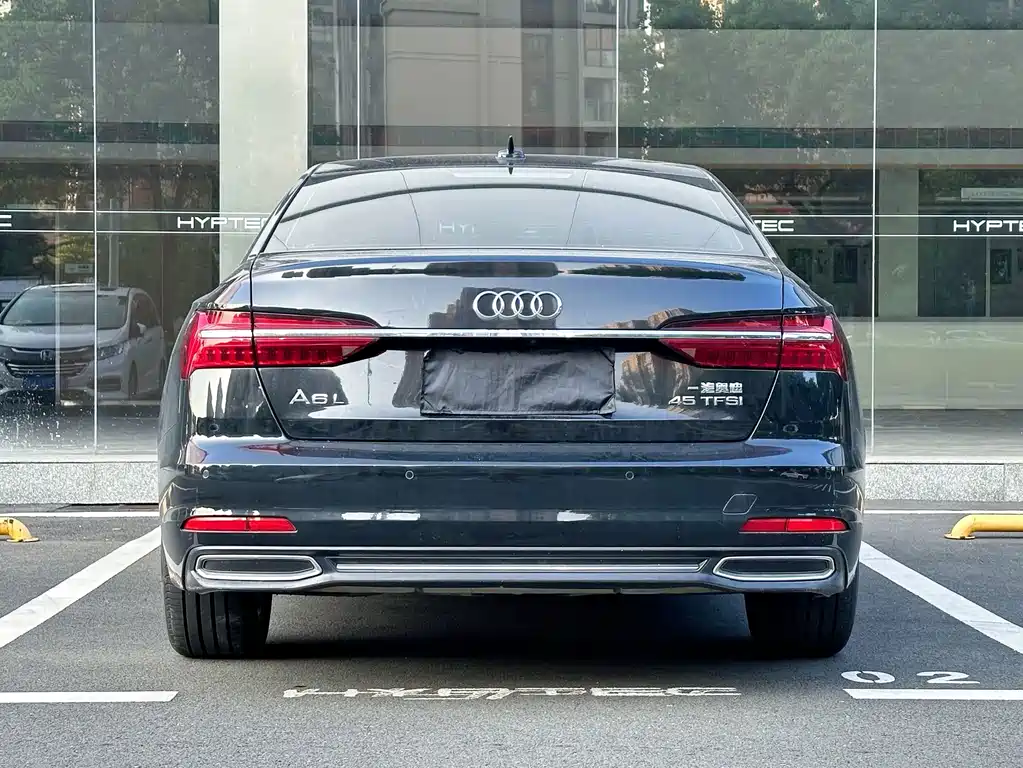 Audi A6L — фото 4