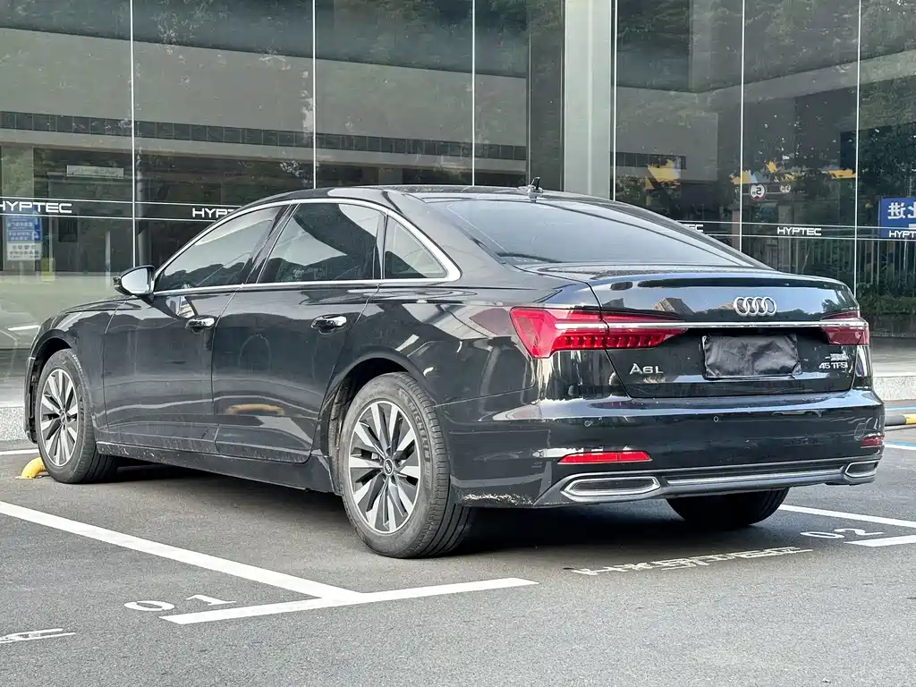 Audi A6L — фото 6