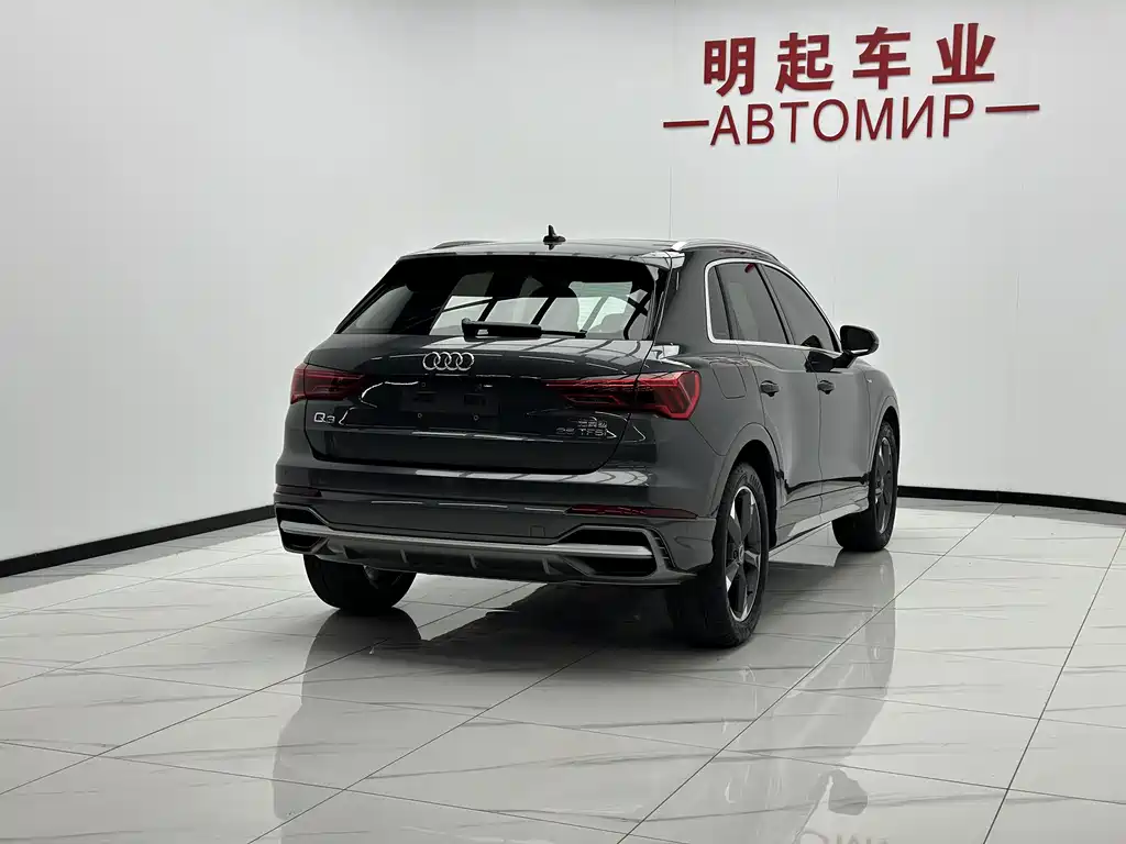 Audi Q3 — фото 9