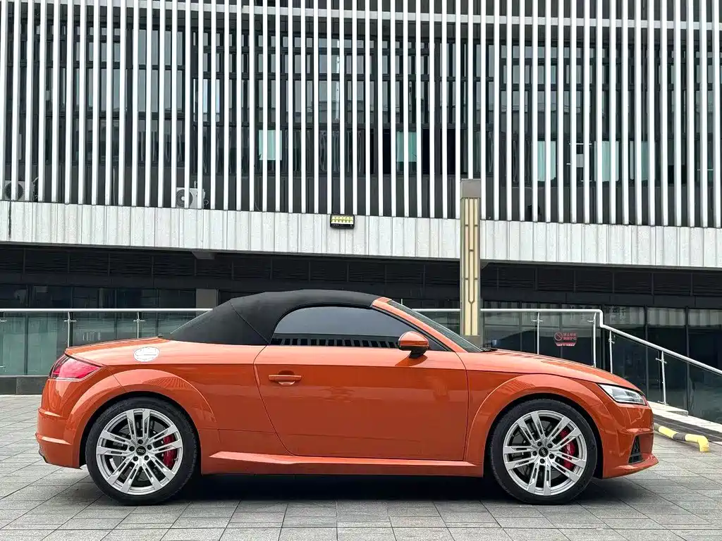 Audi TT — фото 7