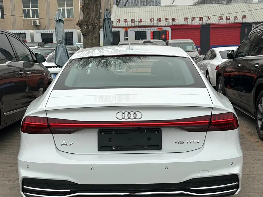 Audi A7 — фото 11