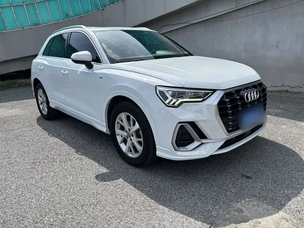 Audi Q3 — фото 4