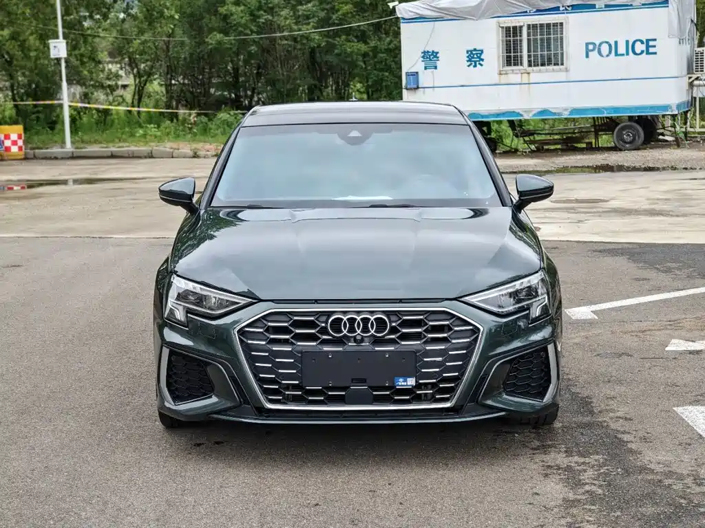 Audi A3 — фото 2