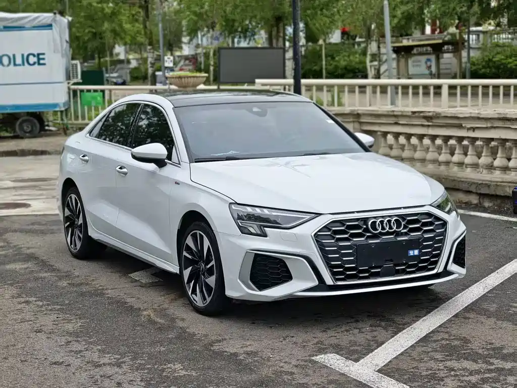 Audi A3 — фото 3