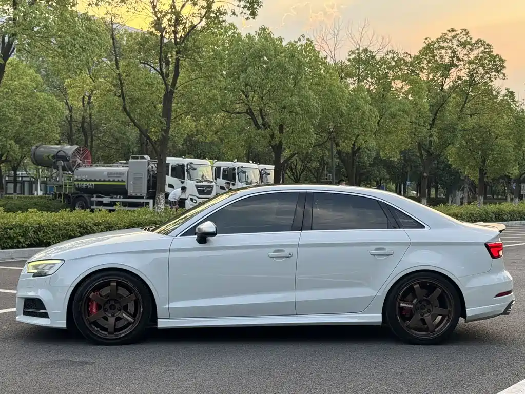 Audi S3 — фото 4