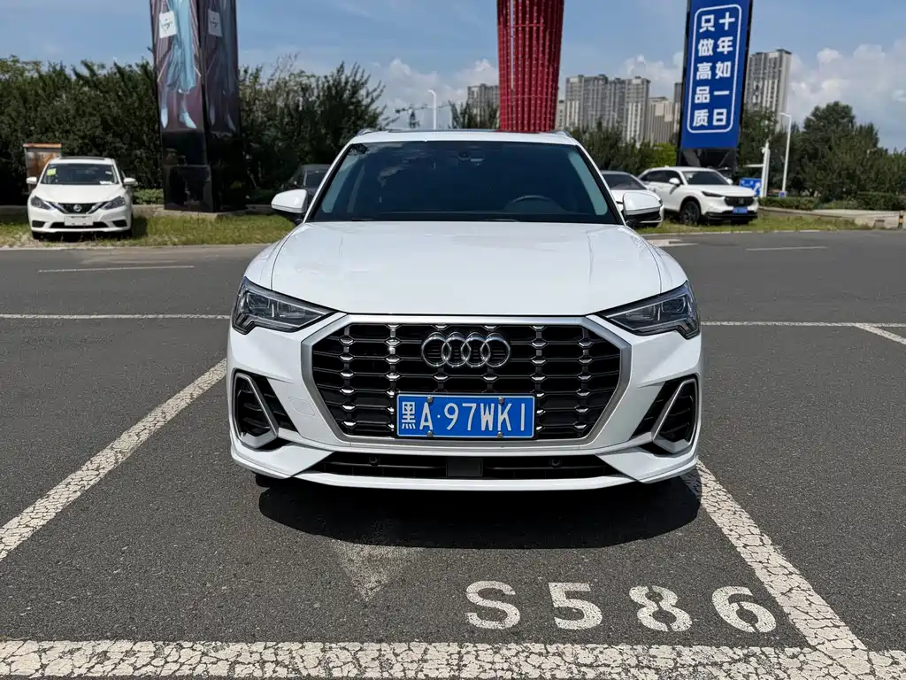 Audi Q3 — фото 2