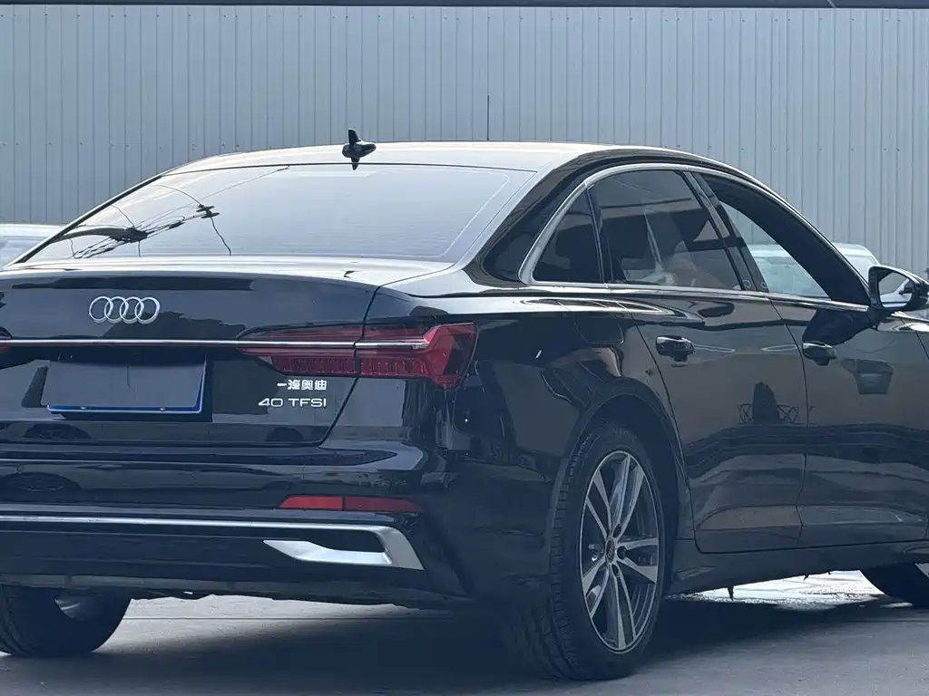 Audi A6L — фото 18