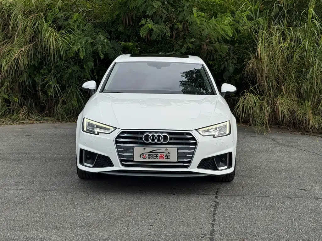 Audi A4L — фото 2