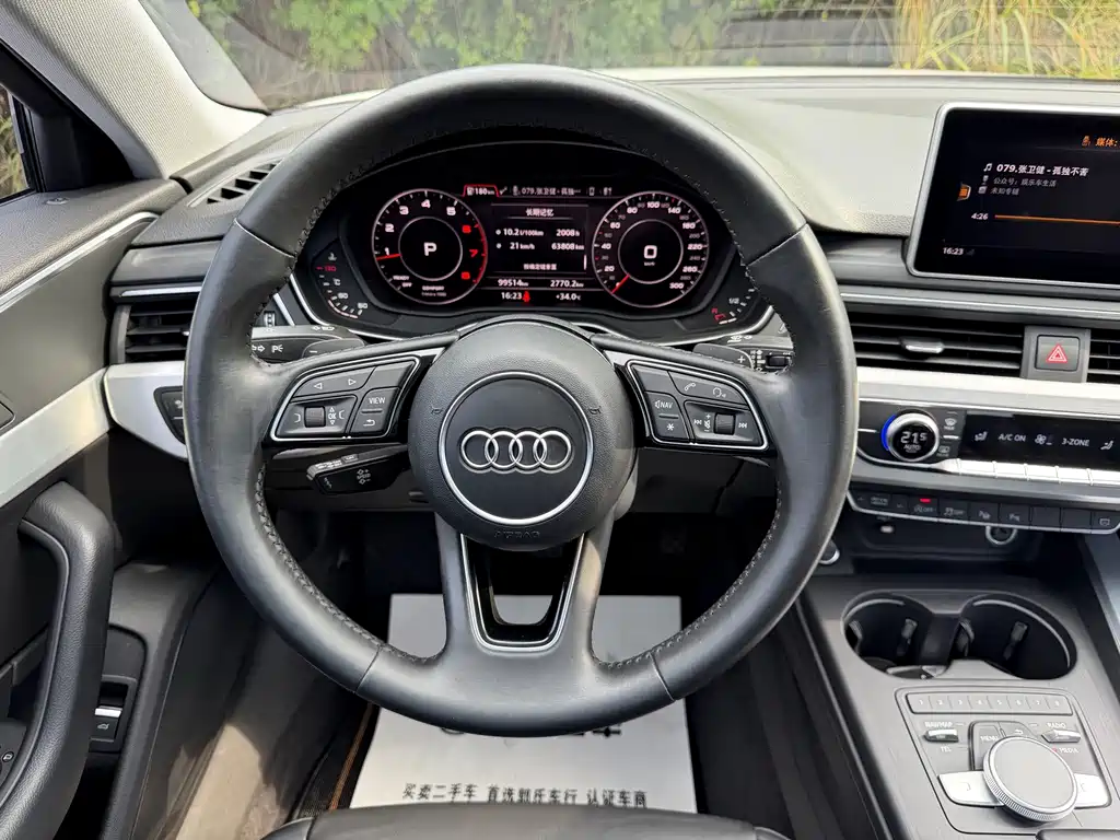 Audi A4L — фото 17