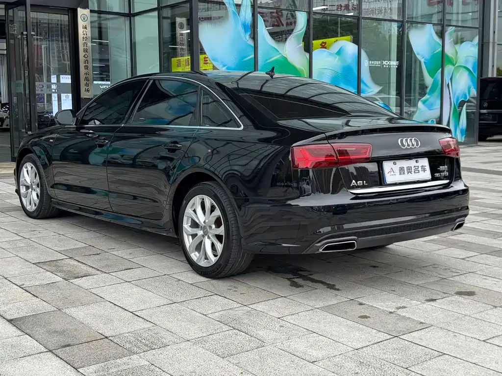 Audi A6L — фото 6