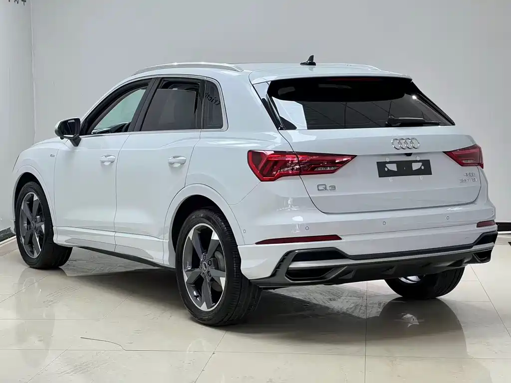 Audi Q3 — фото 4