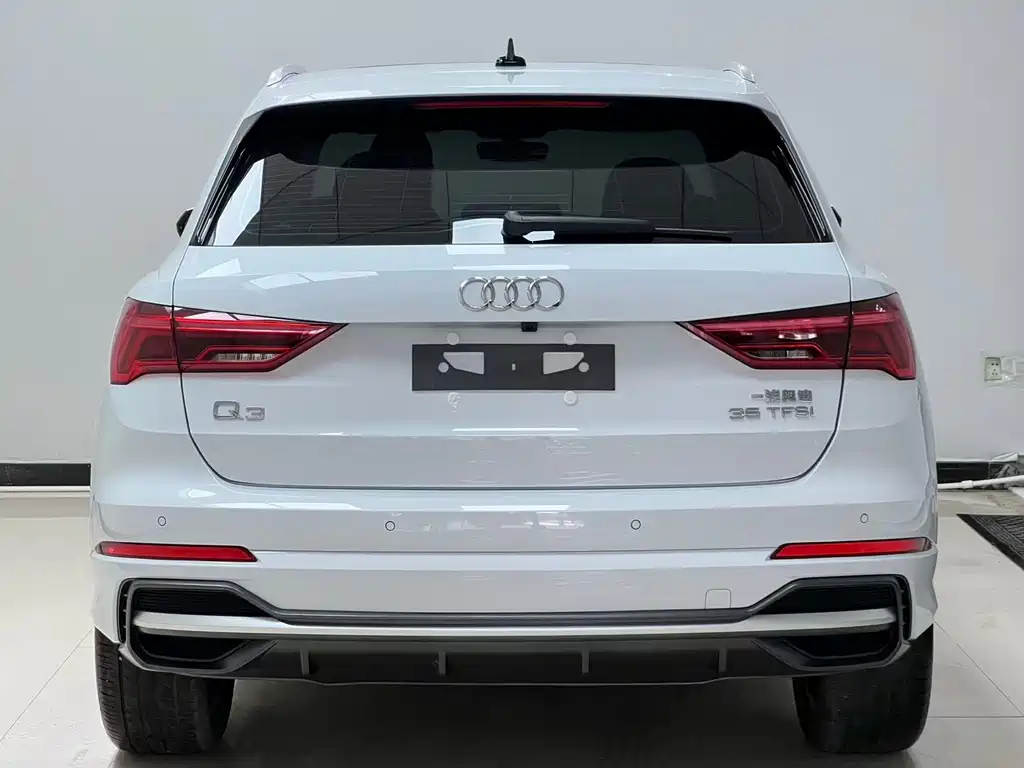 Audi Q3 — фото 5