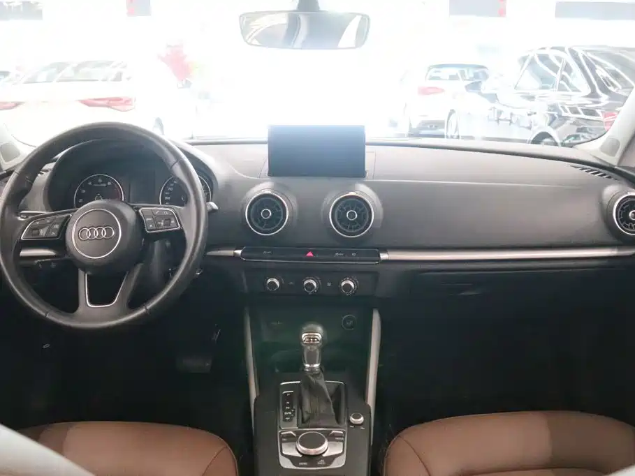 Audi A3 — фото 5