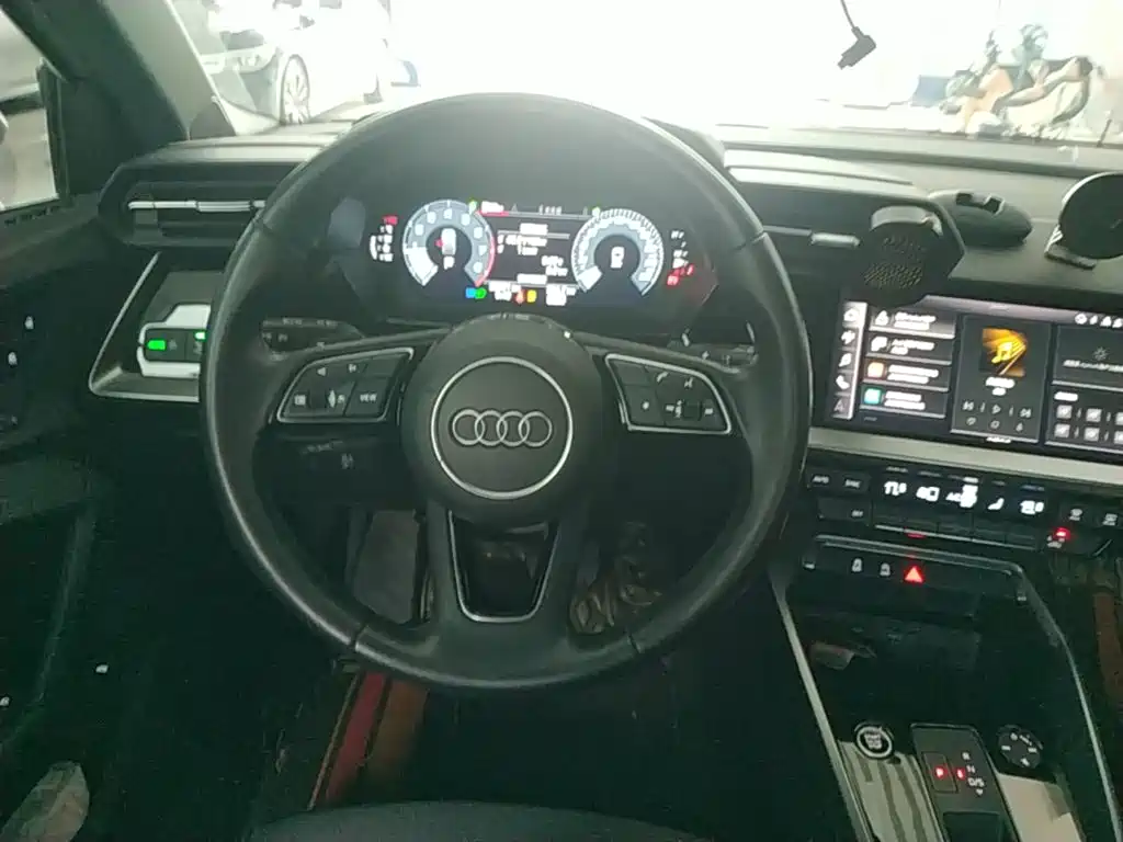 Audi A3 — фото 11