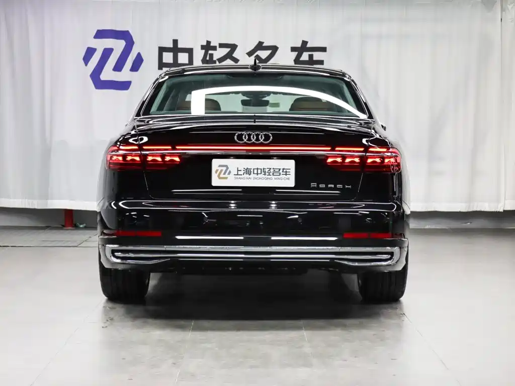Audi A8 — фото 33
