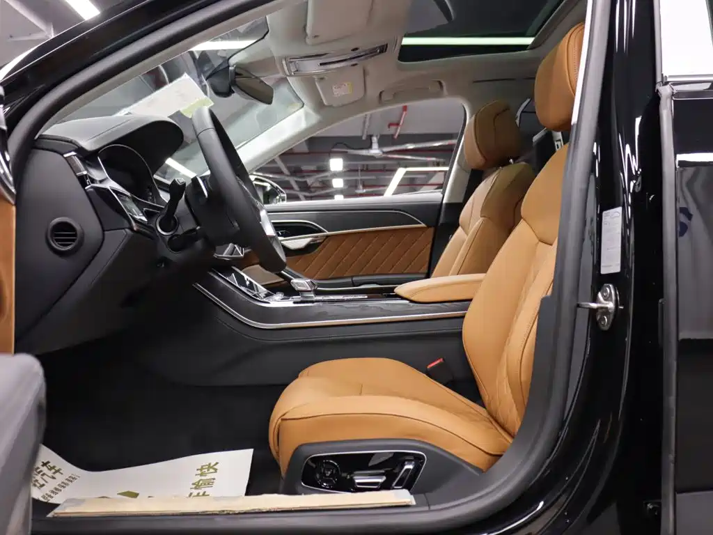 Audi A8 — фото 8