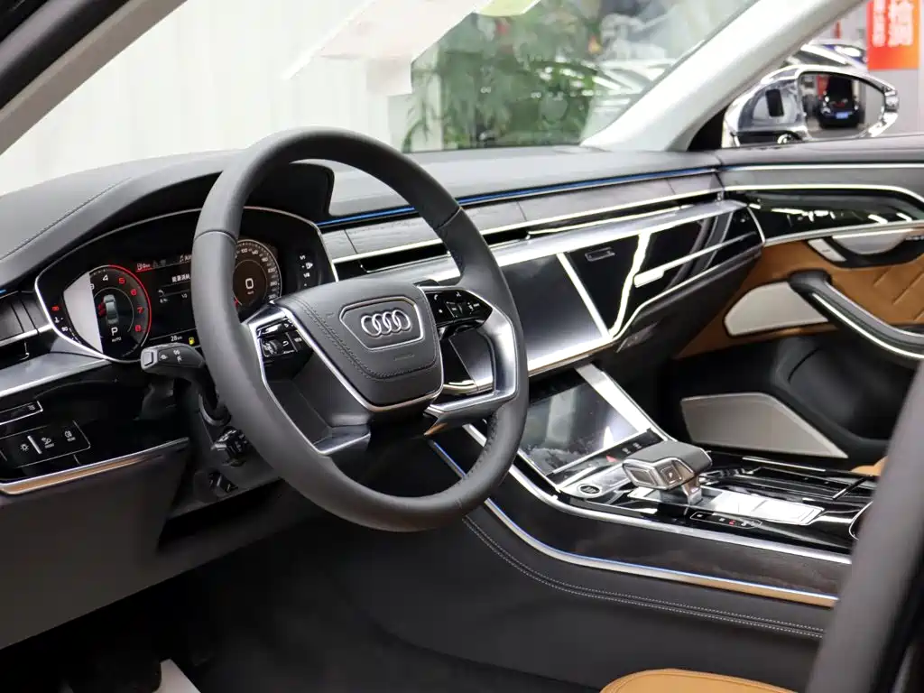 Audi A8 — фото 9