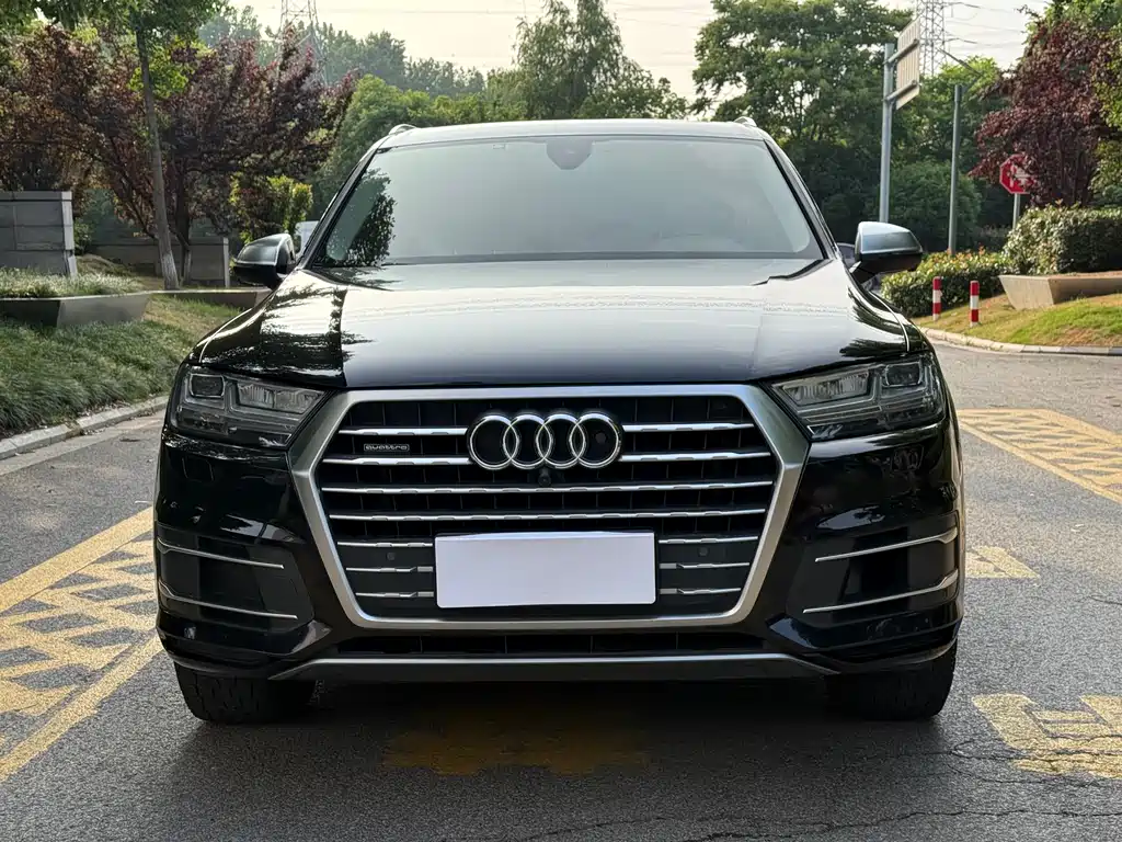Audi Q7 — фото 2