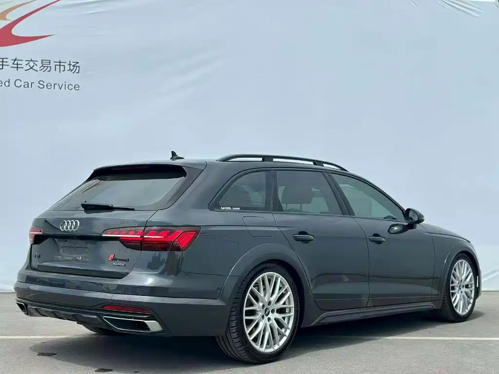 Audi A4 (Import) — фото 7