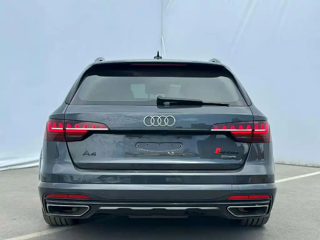 Audi A4 (Import) — фото 8