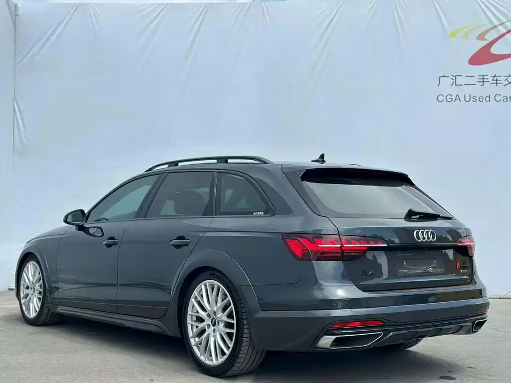 Audi A4 (Import) — фото 9
